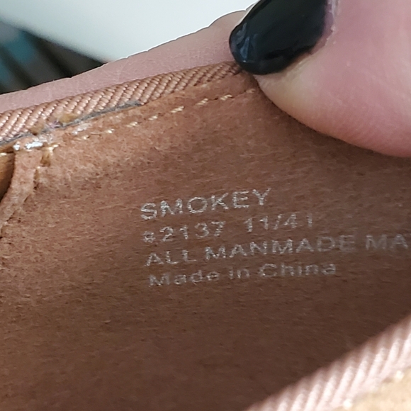 Seven For Man Kind Tan Suede Slip Ons NWOT.  Sz 11. - Picture 4 of 8